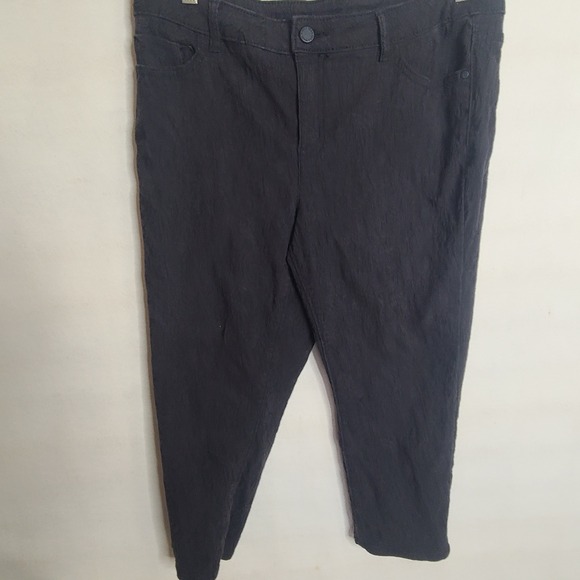 Simply Vera Vera Wang Pants - Vera Wang Black Textured Cropped Pants Women's Size 12 Casual Career